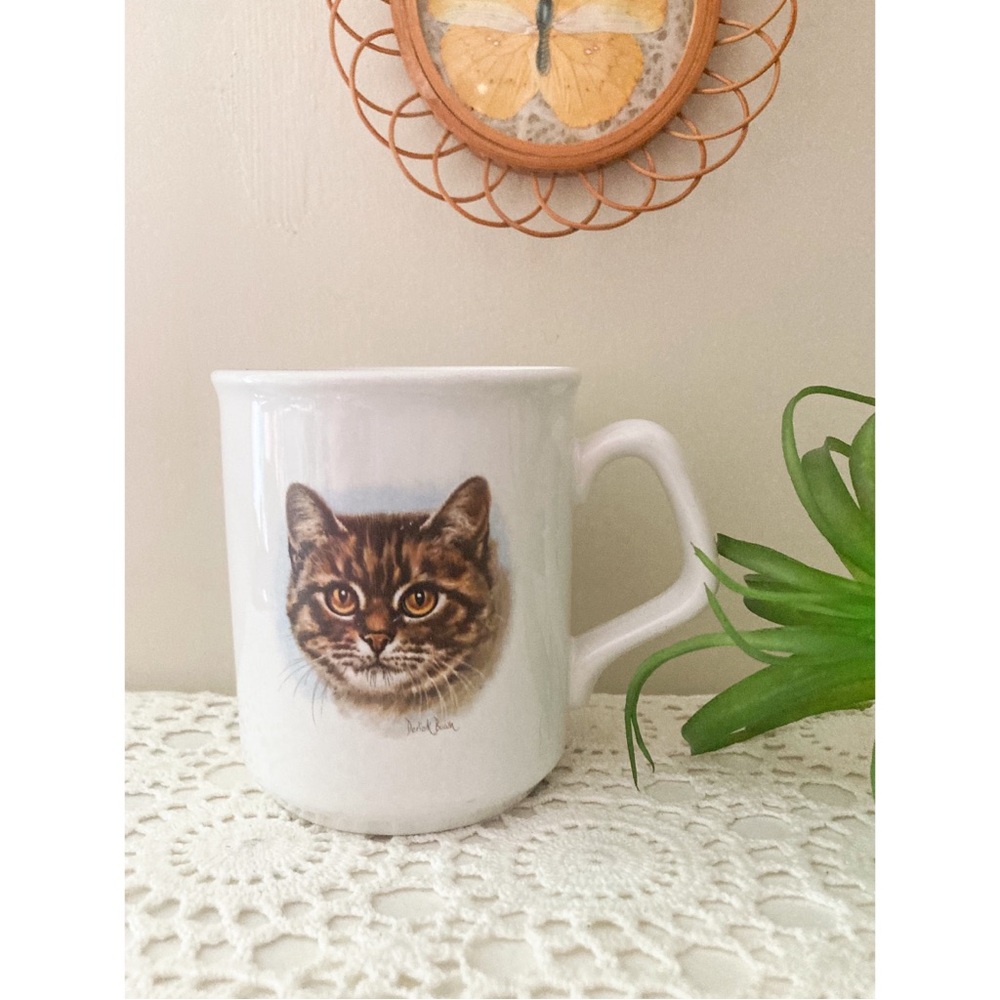 Vintage Derick Brown Tabby Cat Mug Made in England Vintage Cat Coffee Cup